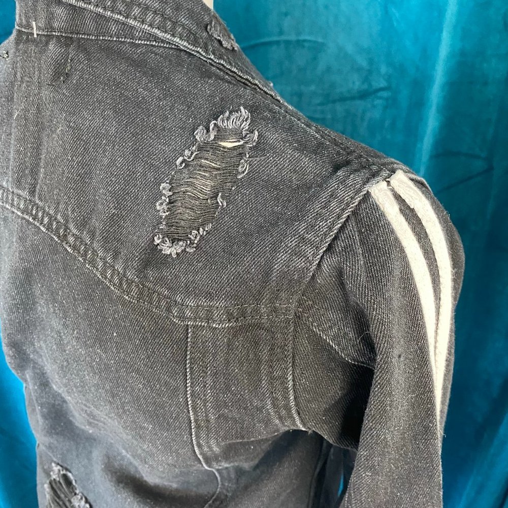 Daisy Lane Distressed 2 Striped Jean Jacket - Picture 7 of 7